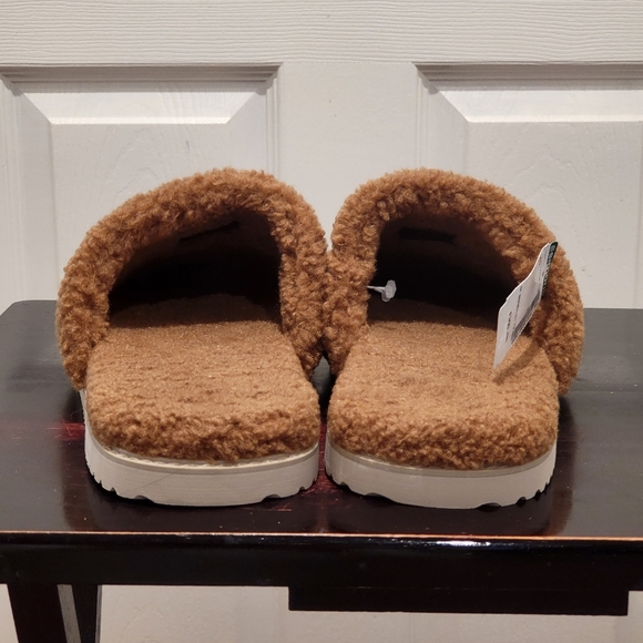 GANT Milton Plush Mule Slipper - Picture 7 of 8